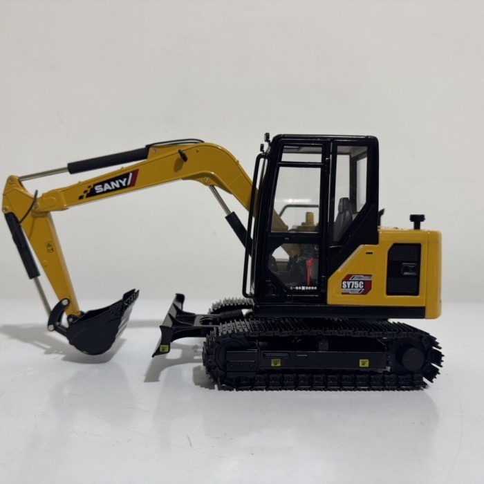 Sany Heavy Industry SY75C-9 จําลอง 1: 35 Scale Alloy Excavator