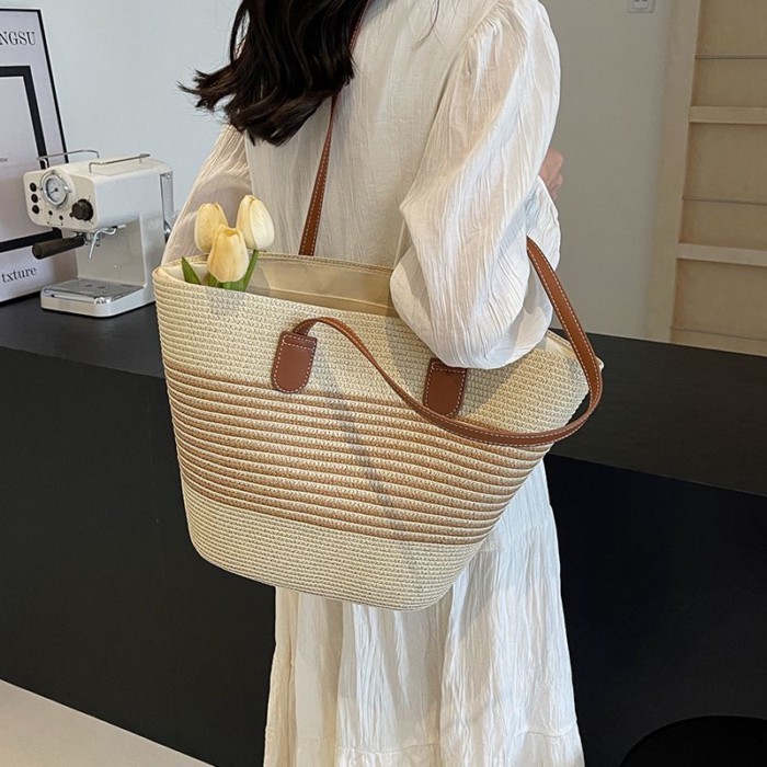 🔥สินค้าพร้อมส่ง🔥 กระเป๋าสานผู้หญิง 2026 กระเป๋าหนังสานคุณภาพสูง กระเป๋าสะพายข้างสุดชิค ✨🧺 พกเพียบ! กระเป๋าสานขนาดใหญ่ ดีไซน์ทันสมัย ใช้งานได้ทุกโอกาส