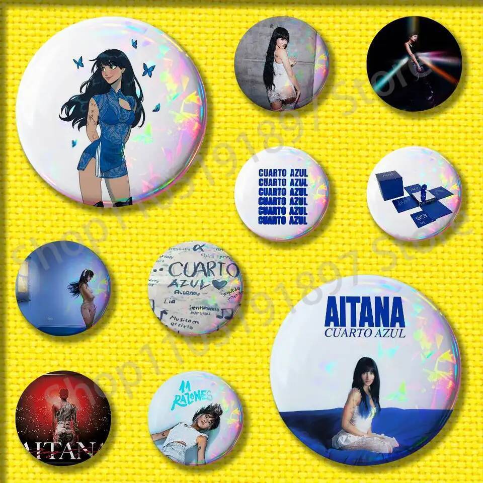 เข็มกลัด A-Aitana Cuarto Azul สำหรับกระเป๋าเป้สะพายหลัง ของที่ระลึก และของขวัญ หลากหลายขนาด