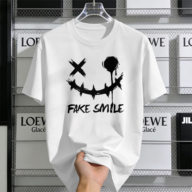 UF24 สีขาว-ดำ OVERSIZE ลายการ์ตูน คอกลม สีดําแขนสั้น FASHION Christmas COOL ผู้ชาย CASUAL เสื้อยืดผู้ชาย เสื้อยืด