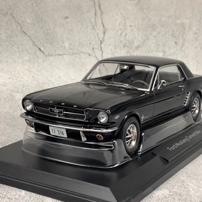 Norev 1/18 Ford Mustang Convertible Ford Mustang โมเดลรถอัลลอย