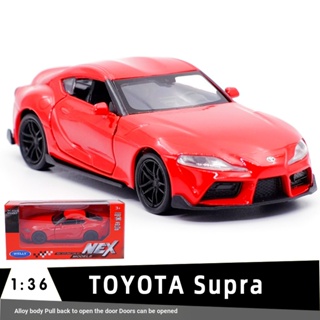 Willie WELLY โมเดลรถยนต์ Toyota Supar Ox Demon King 1: 36 สีทอง ของเล่นสําหรับเด็ก