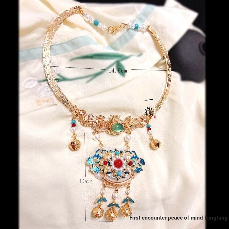 อุปกรณ์หน้าม้า Yingluo Lumen Late Ming สไตล์ล็อคที่ปลอดภัย Hanfu ปลอกคอโบราณ Ming Made สไตล์จีนสไตล์