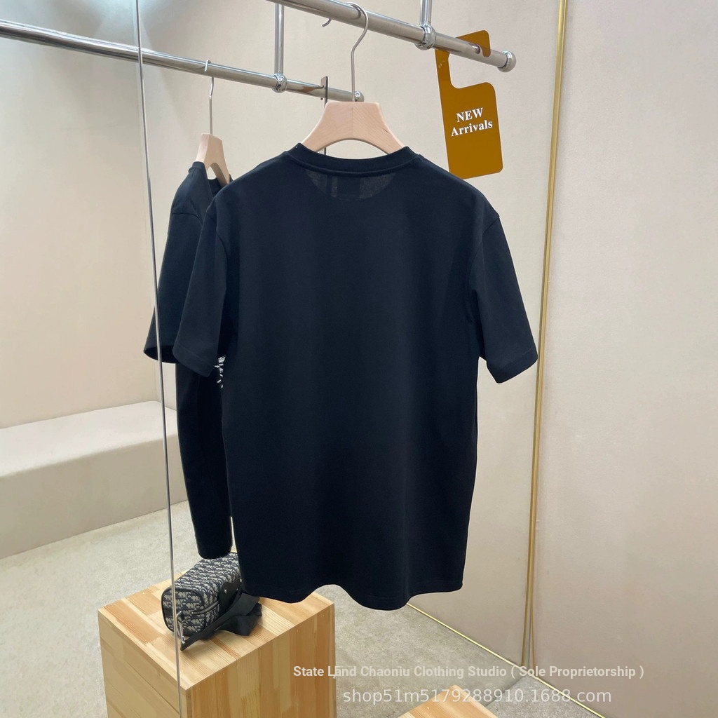 2C1N C/D ปักพิมพ์รอบคอแขนสั้นเสื้อยืดผู้ชายผู้หญิงสไตล์เดียวกันหลวม
