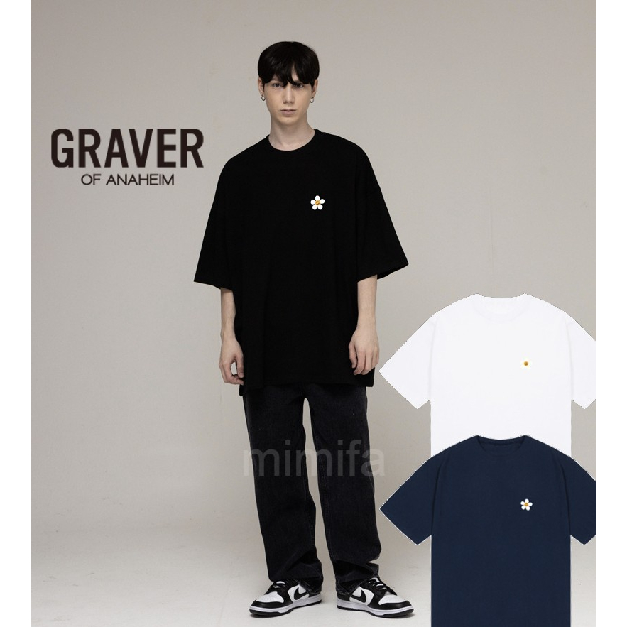 เสื้อยืดแขนสั้น OVERSIZE จาก GRAVER ลาย.Dot Flower