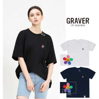 [GRAVER] &lt;UNISEX&gt; เสื้อยืดแขนสั้น ปักลายดอกไม้ สีรุ้ง สีขาว