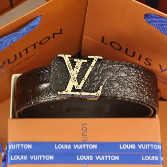 Louis Vuitton LV เข็มขัดหนังจระเข้ หัวเข็มขัดโลหะ LV สองชั้น 3.8 ซม. สําหรับผู้ชาย