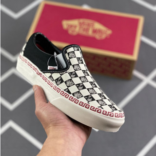 รองเท้าผ้าใบลําลอง รุ่น LA x Vans Vault Low-Top