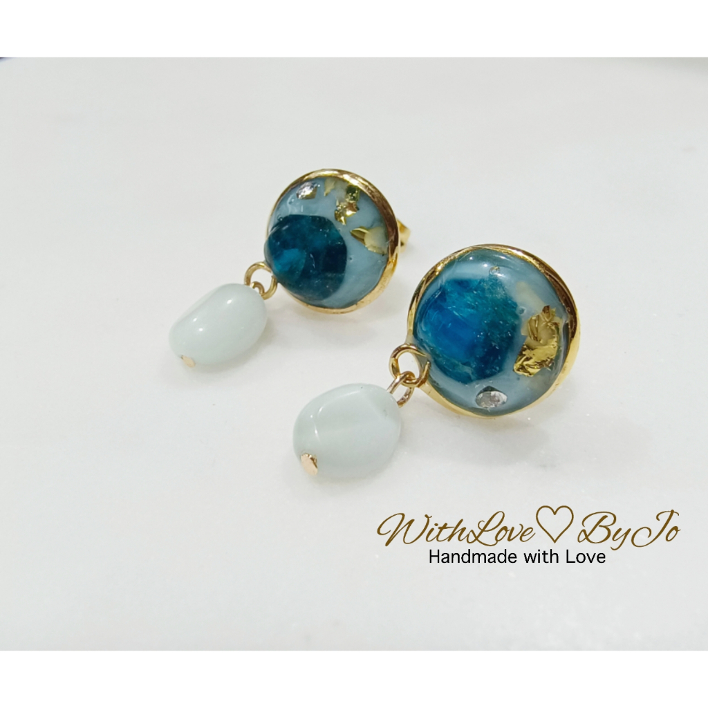 ต่างหู Apatite พร้อม Angelite