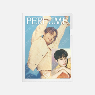 [PREORDER] NCT DOJAEJUNG POSTCARD + HOLOGRAM PHOTO CARD SET - Perfume