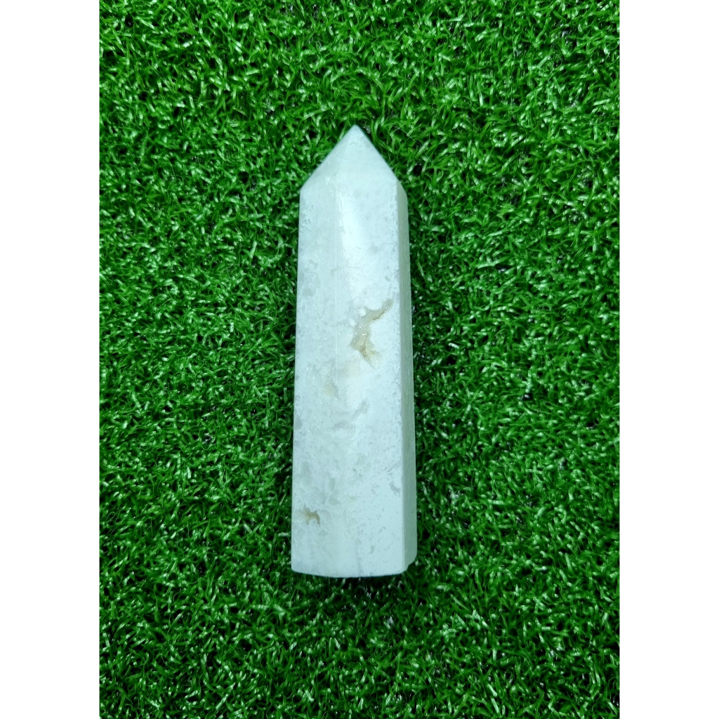 SG INSTOCK ท้องถิ่น Snow White Druzy Agate Tower