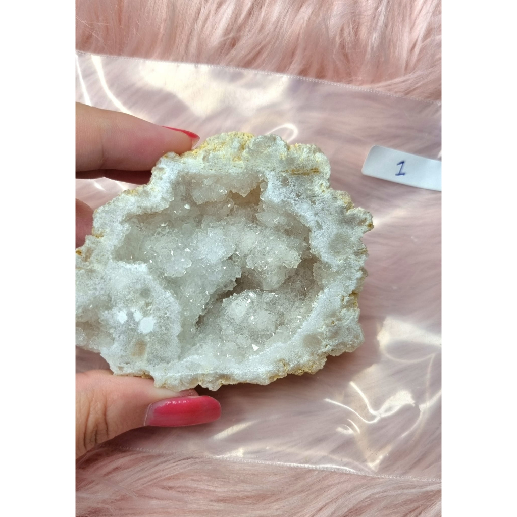 SG INSTOCKท้องถิ่น White Druzy Agate Geode Crystal