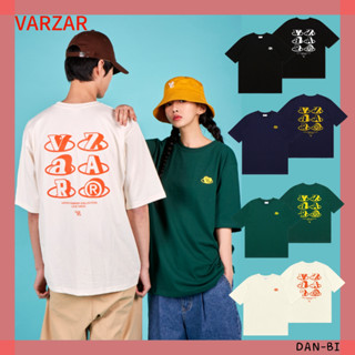 [VARZAR] Fall in VARZAR Overfit เสื้อยืด / ทุกเพศ / 6 สี / เสื้อผ้าคู่ / โลโก้หัวใจใหญ่ / ทุกวัน / ผลิตภัณฑ์เกาหลี / ของแท้ 100%