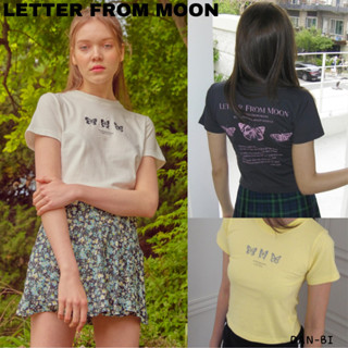 [LETTER From MOON] เสื้อยืดครอปแขนสั้น ลายผีเสื้อ สามตัว / BLACK-PINK JENNY PICK / ของแท้ 100% / น่ารัก &amp; เซ็กซี่