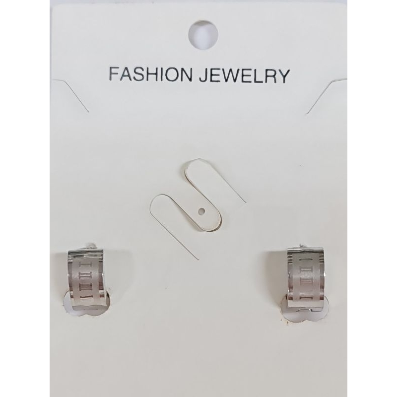 ต่างหูตัวเลข Pierce Loop roman E70823.