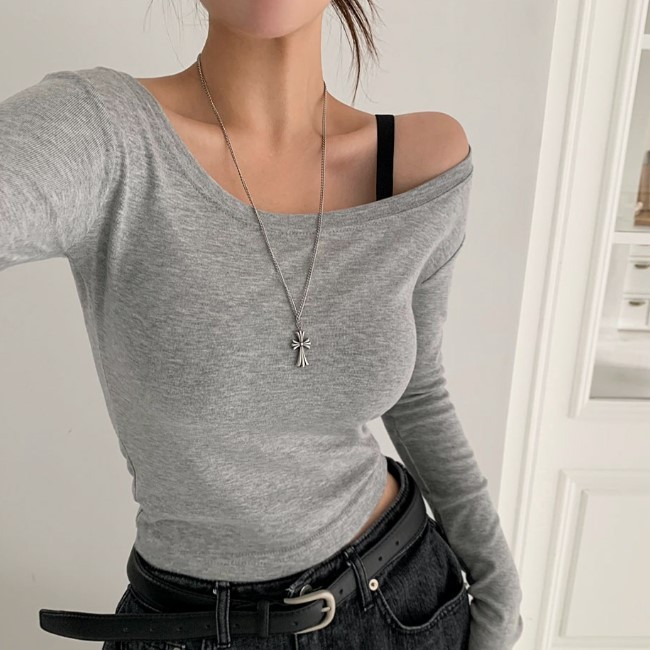 Beidelli Good-Touch Wide U-Neck Slim Fit เสื้อยืดแขนยาว (4 สี)