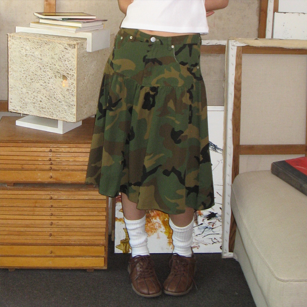[RONRON] Shirring Flare Mid Skirt Heart / 2colors — صورة 3