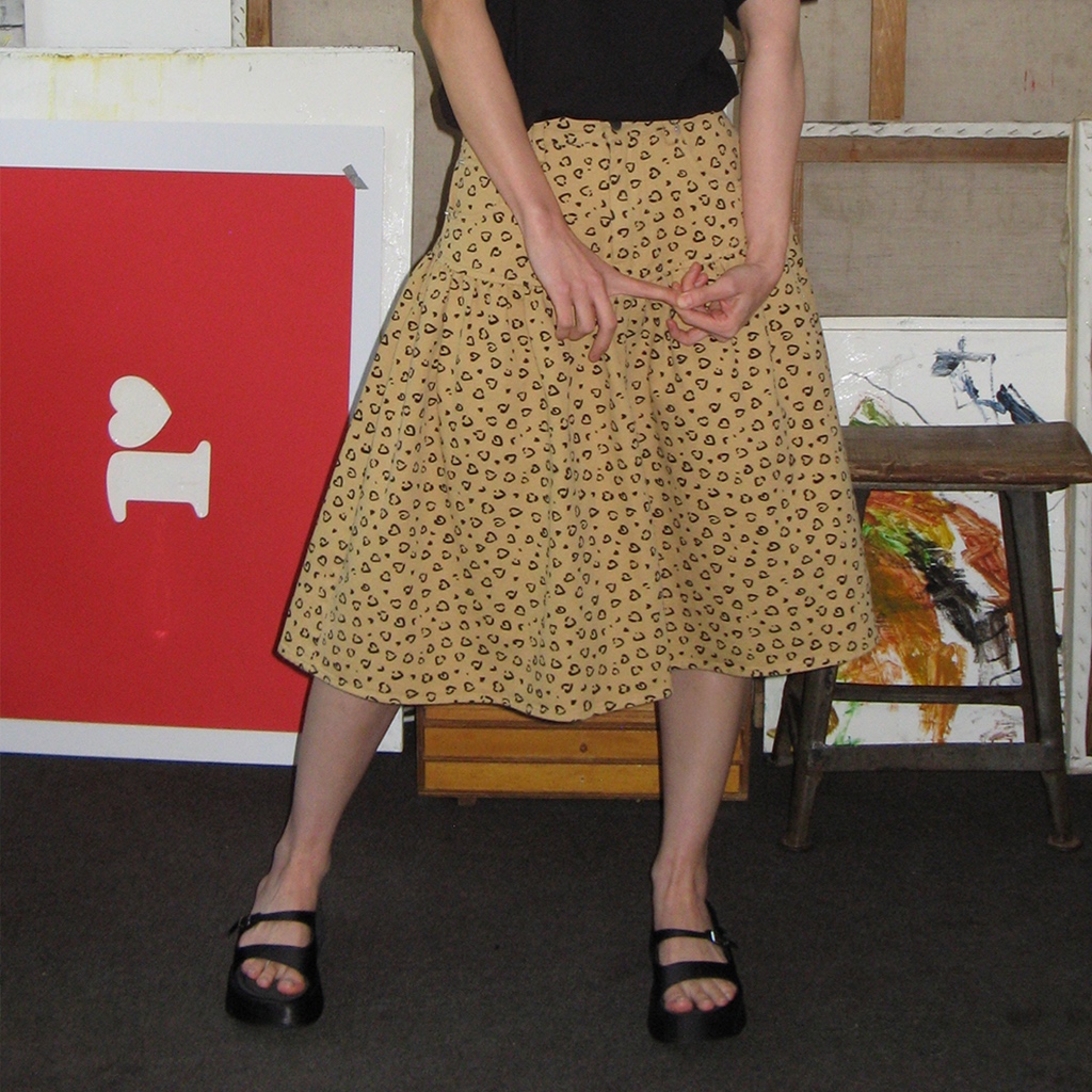 [RONRON] Shirring Flare Mid Skirt Heart / 2colors — صورة 2