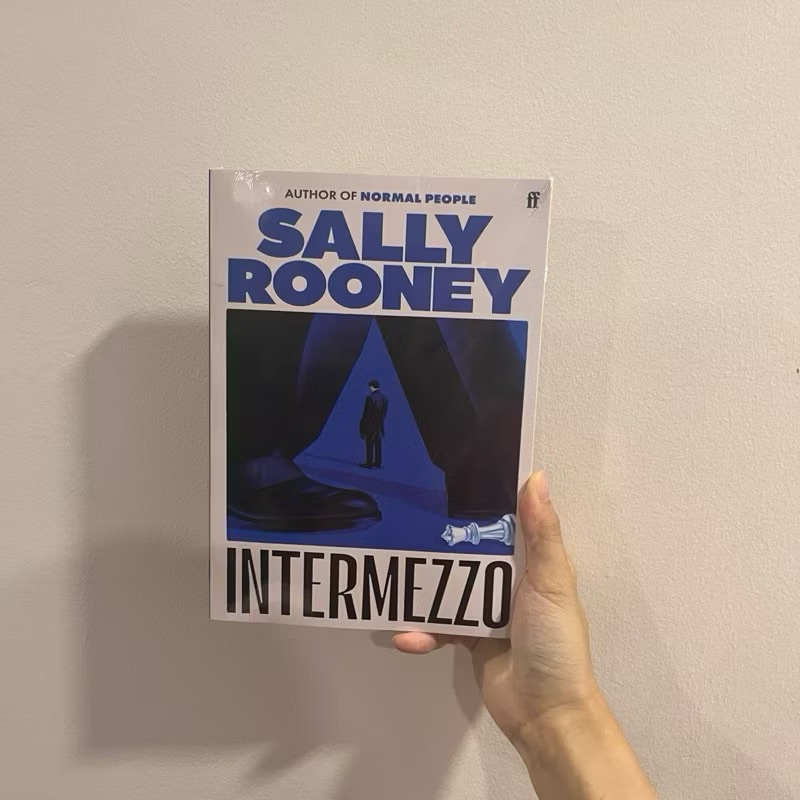 ENGKL Intermezzo จากSally Rooney