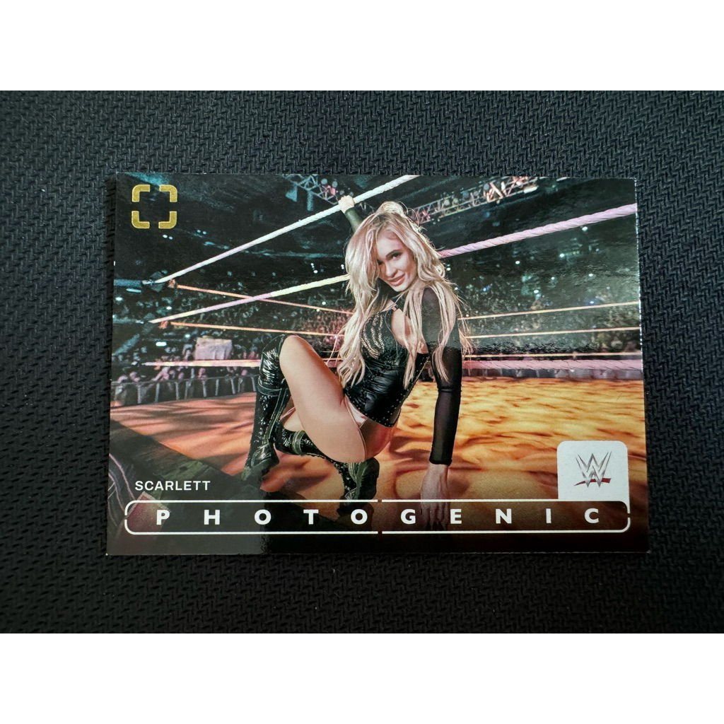 2024 การ์ด WWE Panini Photogenic Scarlett 50