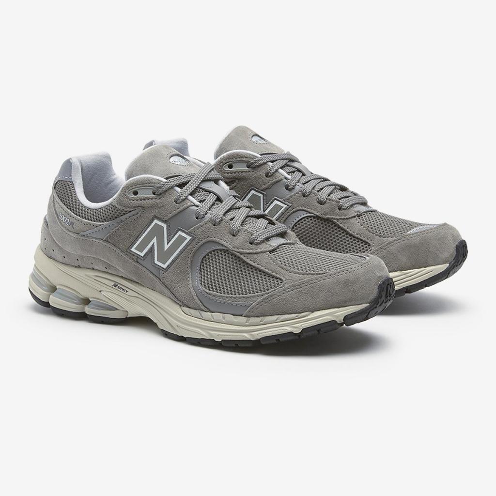 รองเท้า New Balance Life M2002RC