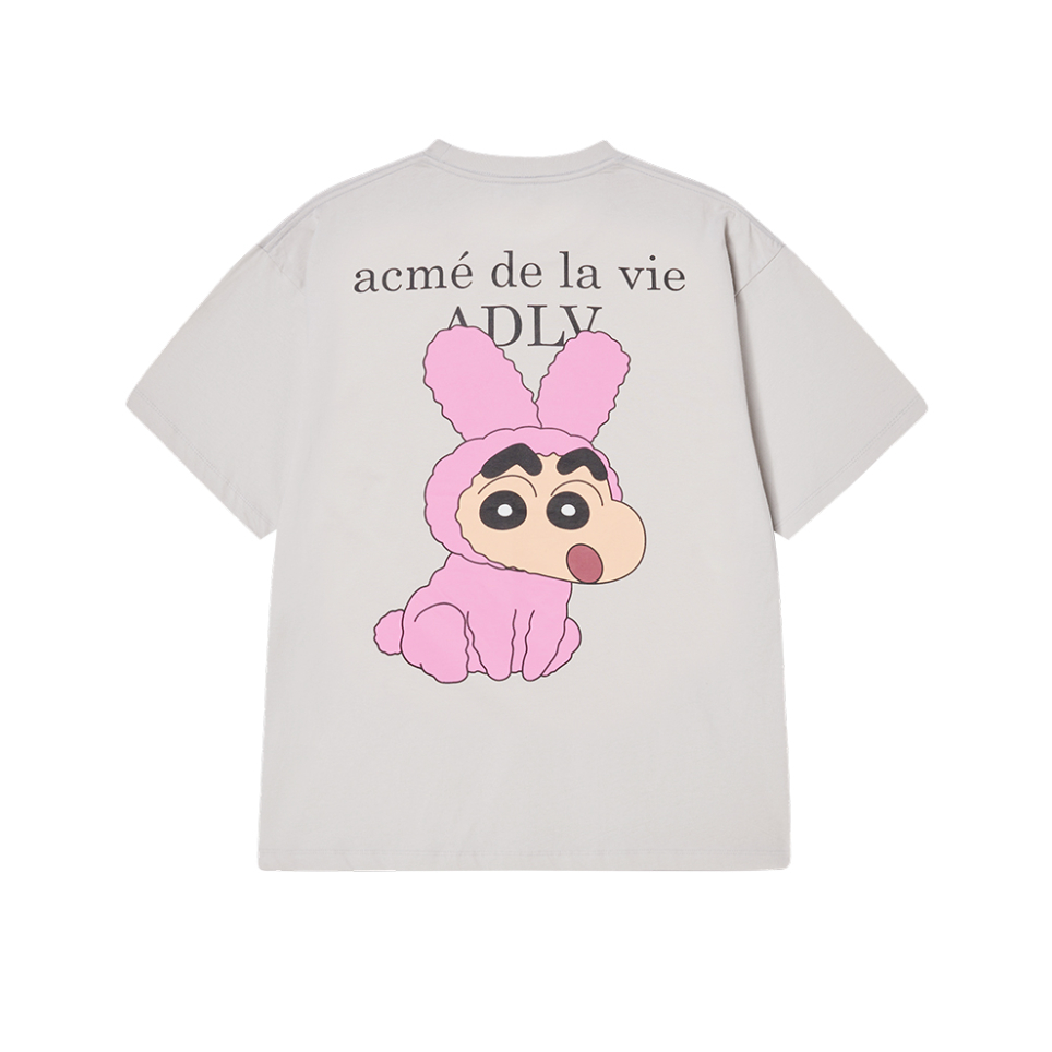 Acme de la vie - ADLV FUZZY RABBIT / ACTION KAMEN SHINCHAN SHORT SLEEVE T-SHIRT