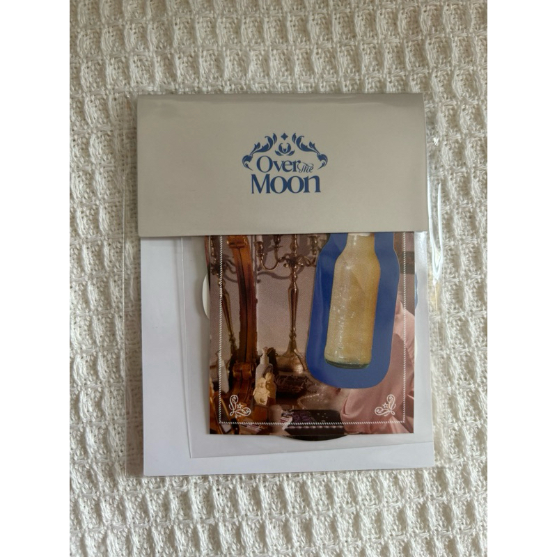 [MERCH] Lee Chae Yeon Over The Moon Official Merch MD ชุดสติ๊กเกอร์ Lee Chaeyeon IZONE IZ*ONE