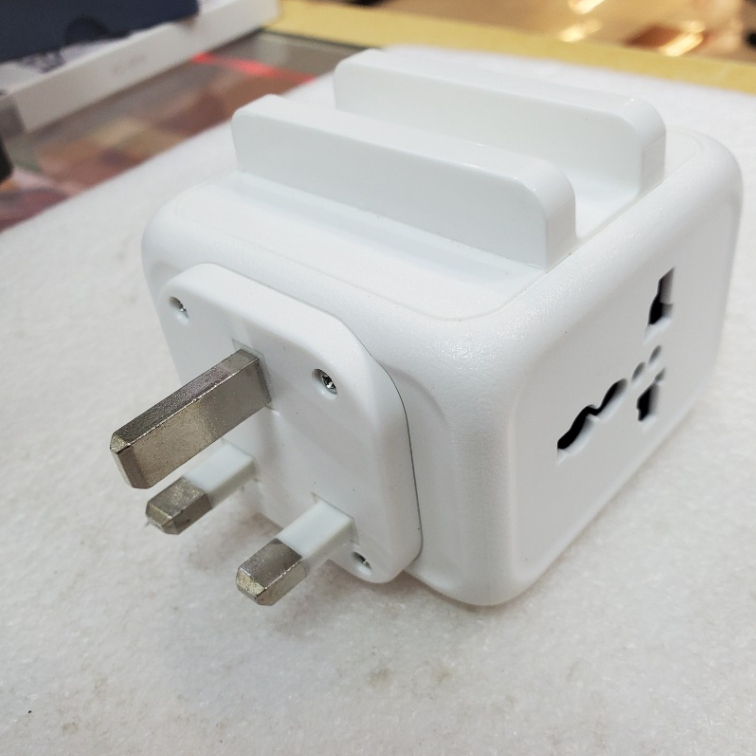 Budi 3-in-1 Home Charger M8J311U – Dual UK Plug พร้อมพอร์ต USB 3 พอร์ต 2.4A Fast Charging Adapter