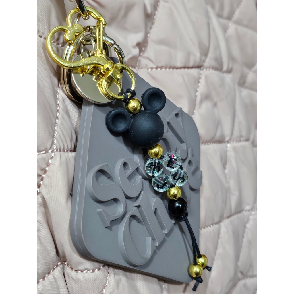 MBTI Keychain พวงกุญแจเมาส์ สีดํา พวงกุญแจที่กําหนดเอง