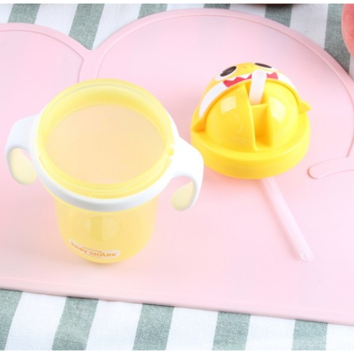 [PINKFONG] Pinkfong Baby Shark Handle Straw Water Bottle Collection Hands Baby Kids Cup Shoulder Strap BPA Free [NO.379] - รูปที่ 7