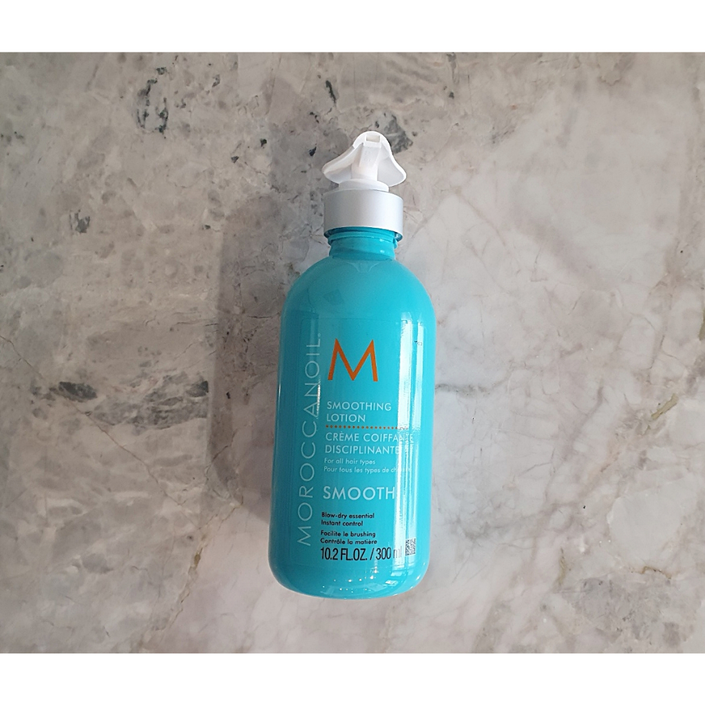 Moroccan Oil Smoothing lotion 300ml / ผลิตภัณฑ์ดูแลเส้นผมหยิก / โลชั่นบํารุงผม / เอสเซนส์บํารุงผม / ผลิตภัณฑ์ความงามจากร้านค้าที่เชี่ยวชาญในเกาหลี