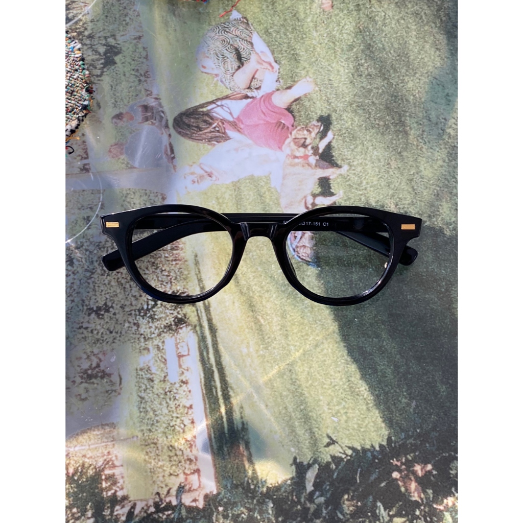 [DAYSOME]แว่นกลมสีดํา