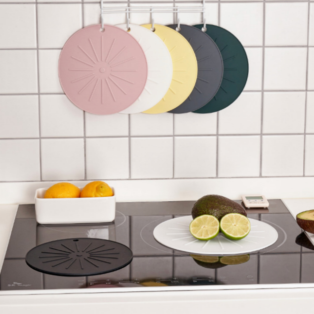 เกาหลีซิลิโคนเสื่อเหนี่ยวนํา Cooktop Mat ผู้ถือหม้อ