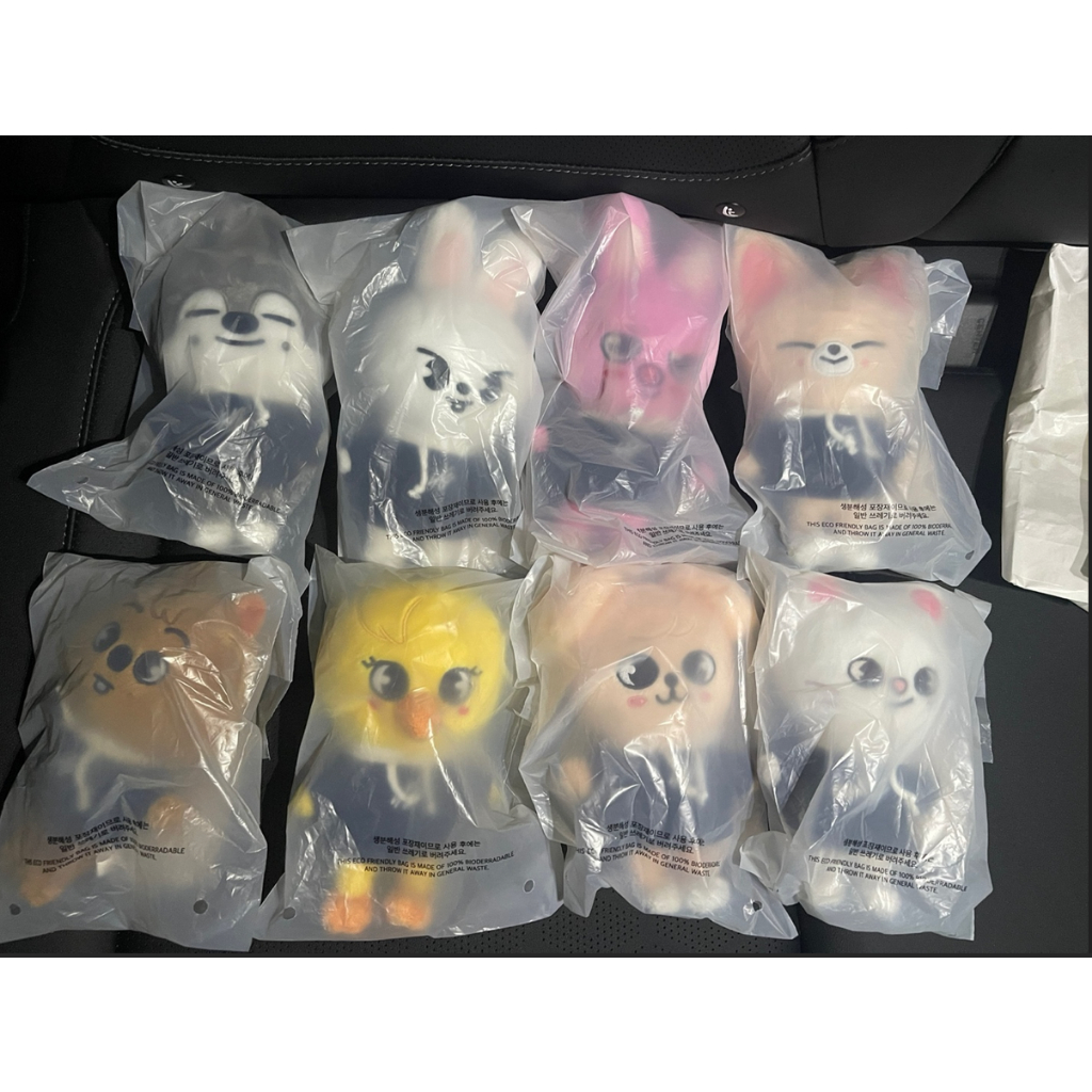 ตุ๊กตาของเล่น STRAY KIDS x SKZOO PLUSH MINI ver POP-UP 4TH FANMEETING Official