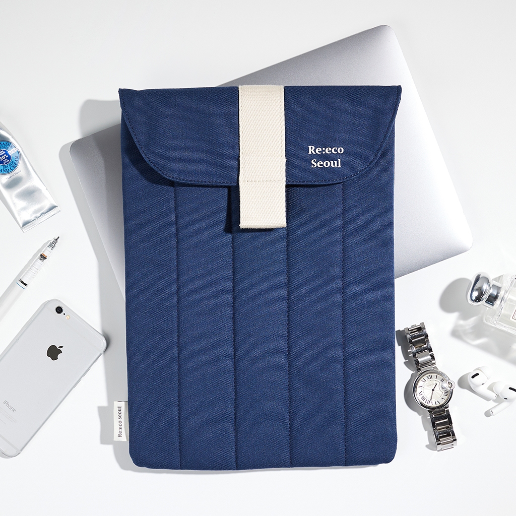 [Re:eco Seoul] กระเป๋าใส่แล็ปท็อป ลาย Scone 13 นิ้ว 15 นิ้ว สีกรมท่าคราม จากเกาหลี