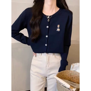 Vogue🌟พร้อมส่ง🌟 เสื้อคลุมไหมพรมแขนยาว คอกลม ปักลายหมี ใส่สบาย (Y-2812)