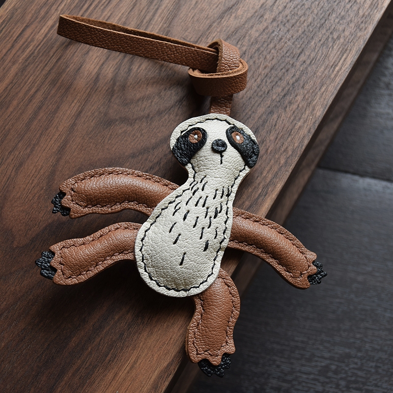 Handcrafted Sloth Leather Bag Charm - พวงกุญแจ Sloth & พวงกุญแจน่ารัก & กระเป๋า Sloth Charm & จี้ Sl
