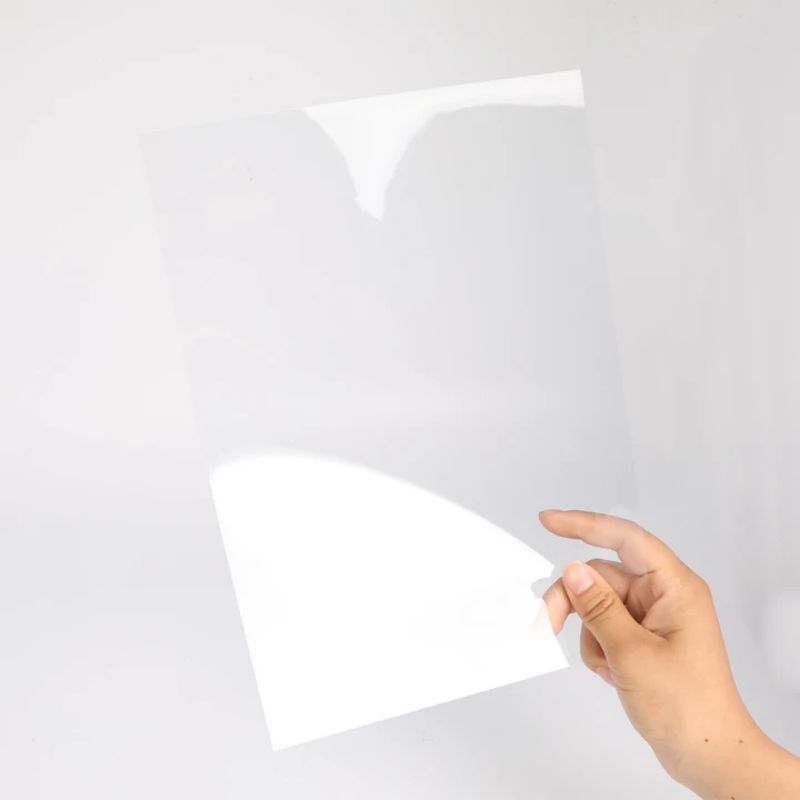 แผ่นพลาสติกใส PET sheet ขนาด23*32cm. หนา 0.2mm
