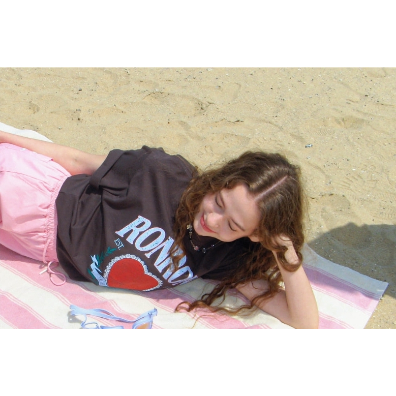 [Ronron] Heart Laurel Over Fit Tshirt 3 Colors - รูปที่ 3