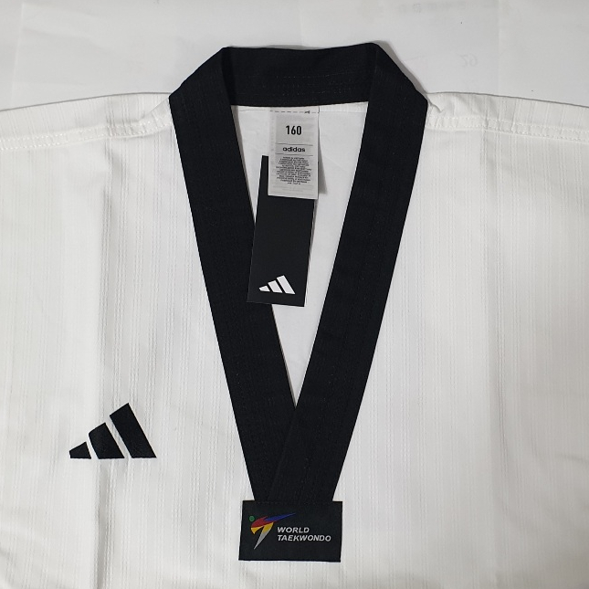 ส่งจากกรุงเทพ/2026 New WT Logo Adidas Champion 2 Taekwondo Dan Uniform