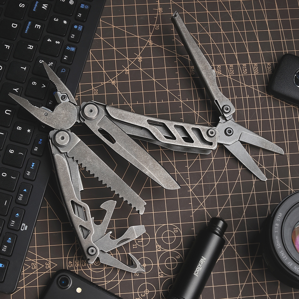 NexTool Flagship Pro F30 Black Stonewashed Multi-Tool 16 ฟังก์ชั่นพร้อมกระเป๋าไนลอน (รับประกัน 10 ปี