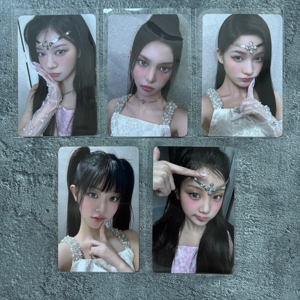 [READY STOCK] ILLIT - 3RD MINI ALBUM BOMB POP UP LUCKY DRAW PHOTOCARD