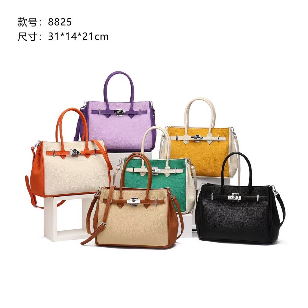 AUG301 825 31x14x21 ซม. กระเป๋าสะพายข้างผู้หญิงที่จับด้านบน