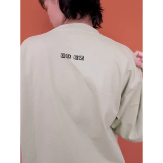 Strayandcool เสื้อยืดโอเวอร์ไซส์ "GG EZ" Oversized T-shirt