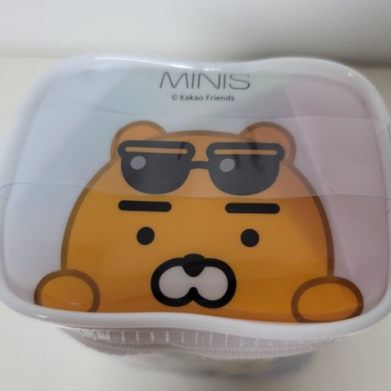 ชุดแป้งเดินทาง Mini Kakao Friends (ชุดเดินทางขนาดกะทัดรัด 5 ชิ้น)