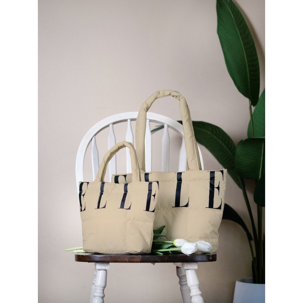 ELLE HOMME BAG กระเป๋าผ้า Puffy Bag Marshmallow Collection ใบเล็ก สกรีนโลโก้ ELLE มี 4 สี รุ่น H8H012