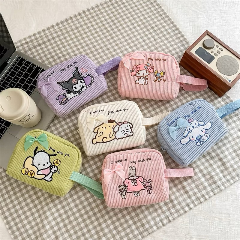 ใหม่ Sanrio Character Plush Pouch Make Up Pouch Bag Organiser (Kuromi, Cinnamonroll, My Melody, Poch