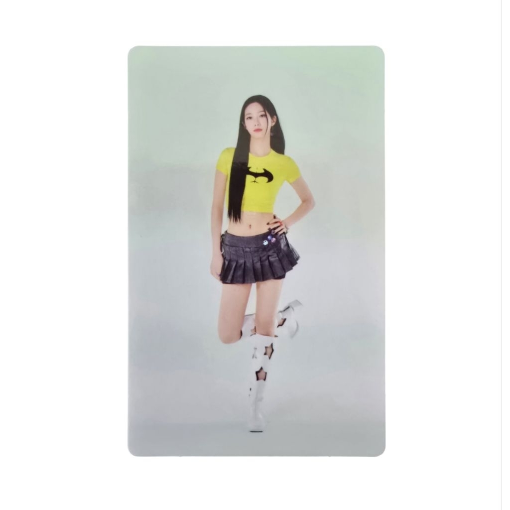 LE SSERAFIM - FEARNADA 2024 ( 01 - Kazuha) การ์ดรูปถ่ายขนาดเล็ก