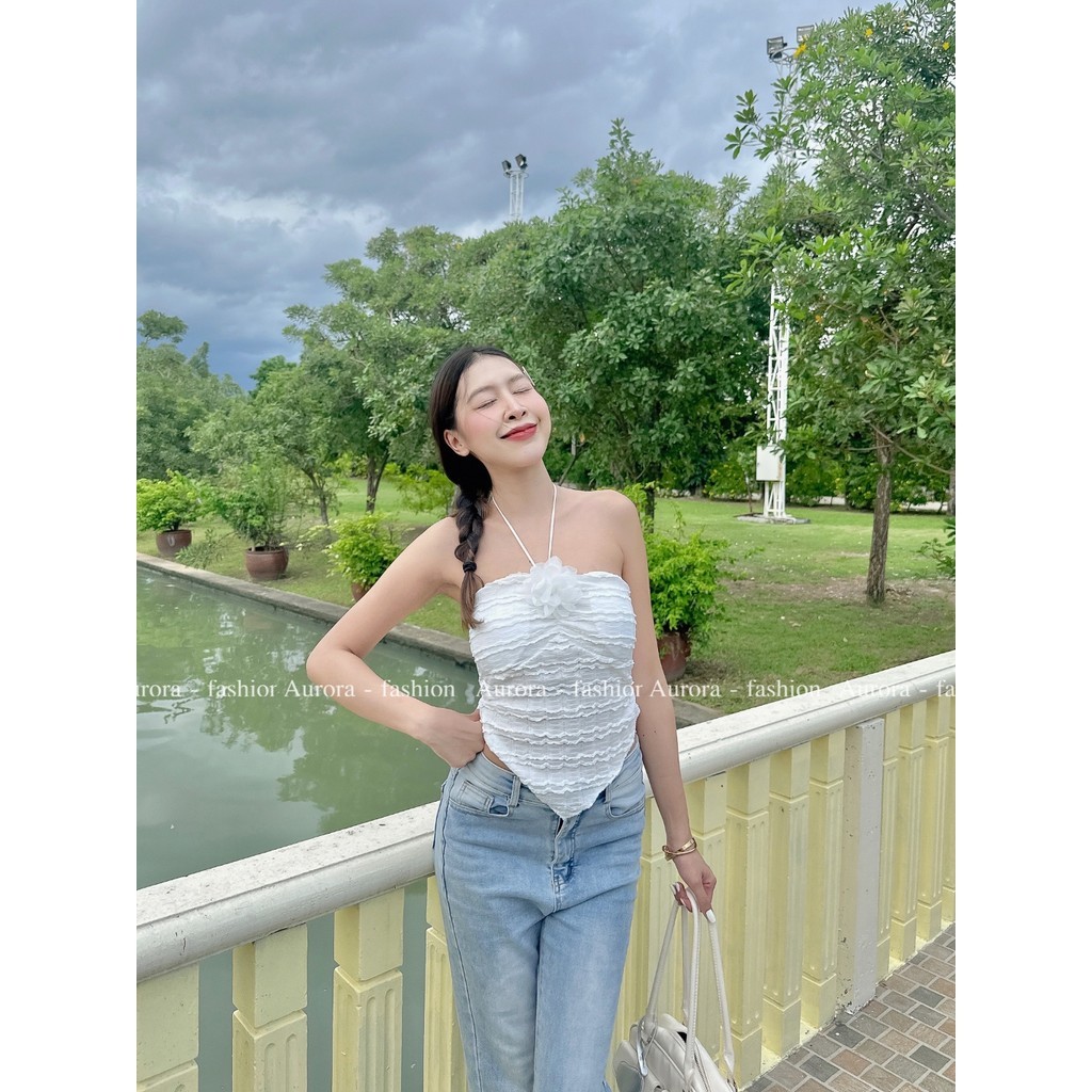 Aurora  พร้อมส่ง  (รูปถ่ายจากงานจริง)  เสื้อเกาะอก เสื้อคอปคล้องคอ ดอกไม้บนหน้าอก เซ็กซี่เก๋ ราคา ถูกที่สุด ดีลบีเคเค แกลเลอรีภาพที่ 9