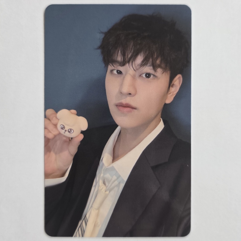 Seungmin ชุดโฟโต้การ์ดอย่างเป็นทางการ Stray Kids Skzoo Tamagotchi & Case